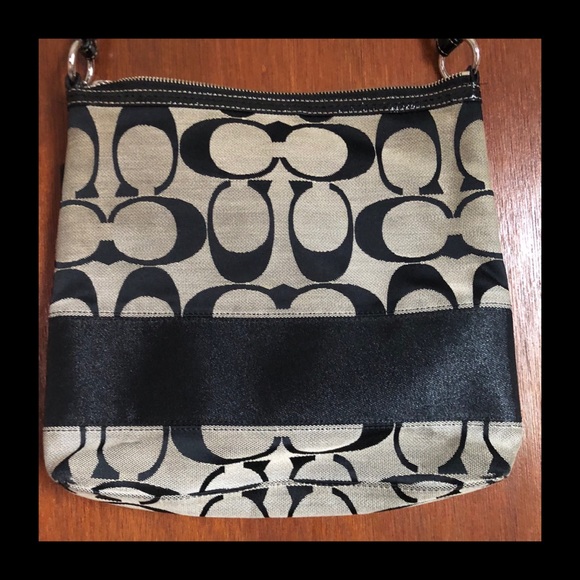 Coach Signature Logo Shoulder Bag - Picture 3 of 13